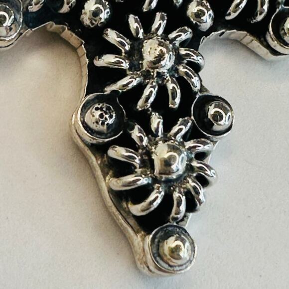 Sterling Silver 925 Floral Cross Pendant - Picture 6 of 6